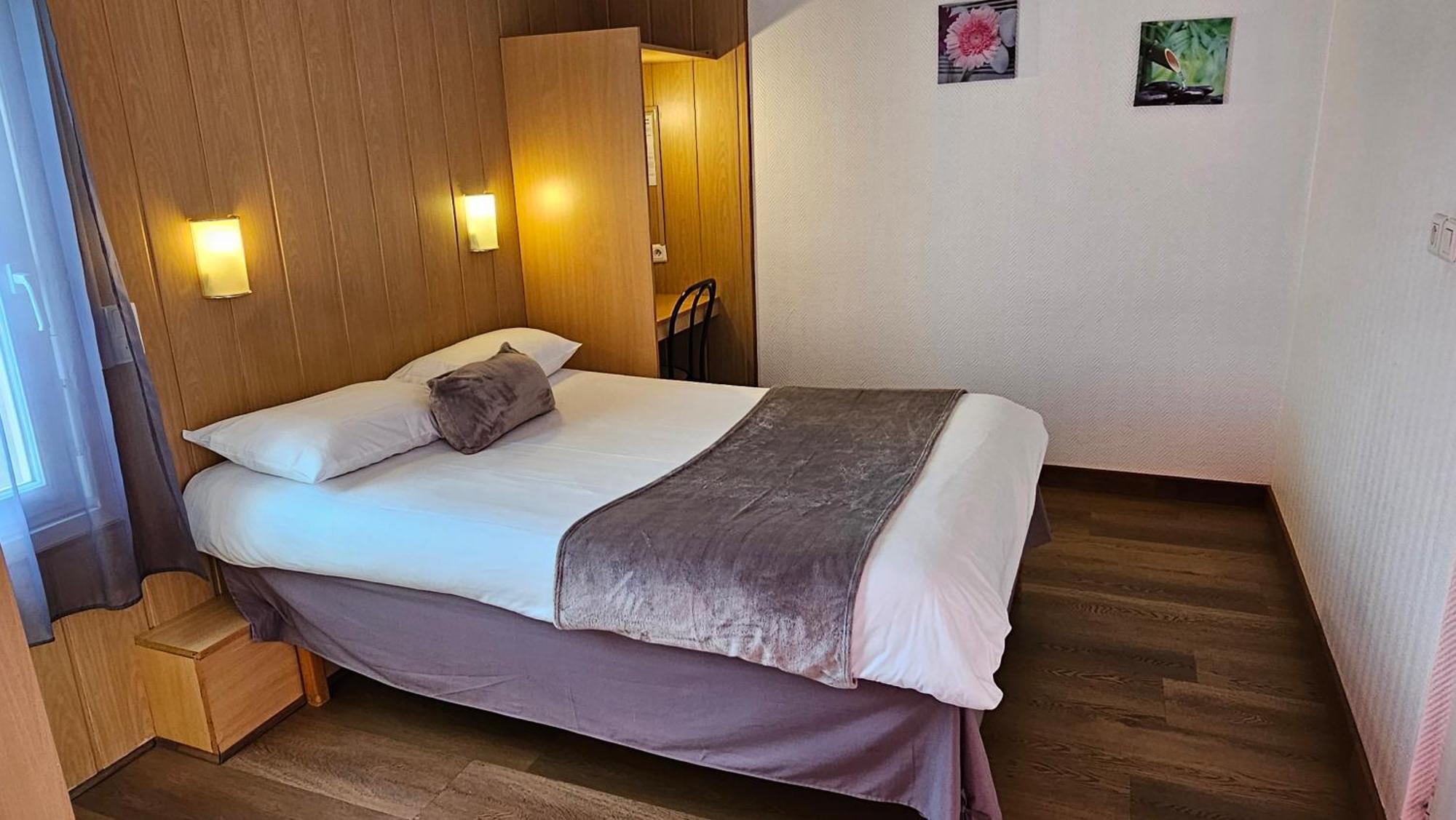 ฟาสต์โฮเทล โป - เลสการ์ Hotel เลสคาร์ ภายนอก รูปภาพ